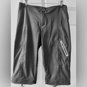 Columbia Black Omni-Shield women’s cargo pants